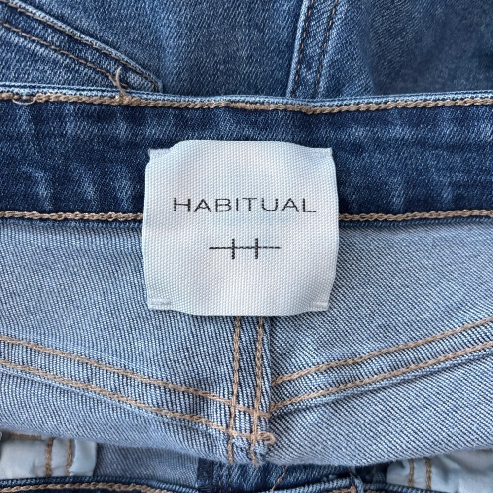 Habitual Casey Flare Jeans Medium Wash Size 10/30 - Picture 8 of 10